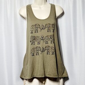 Wound Up Whimsy Elephant Floral Graphic Tank Top Juniors (XL/15/17)